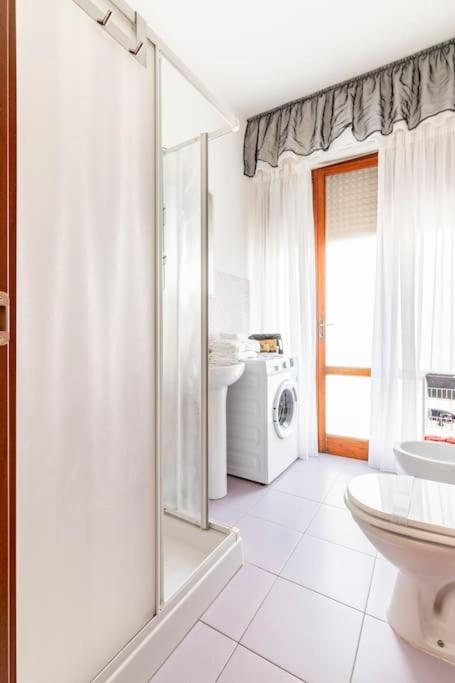 Casa Etruschi - Appartamento Con Posto Auto ليفورنو المظهر الخارجي الصورة