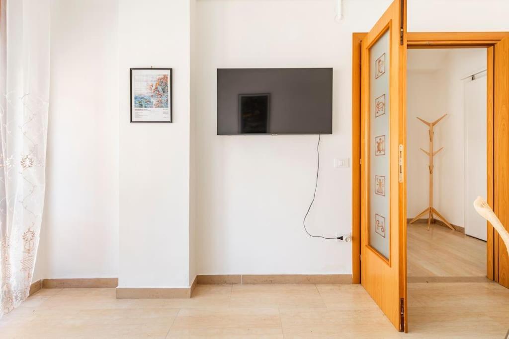Casa Etruschi - Appartamento Con Posto Auto ليفورنو المظهر الخارجي الصورة