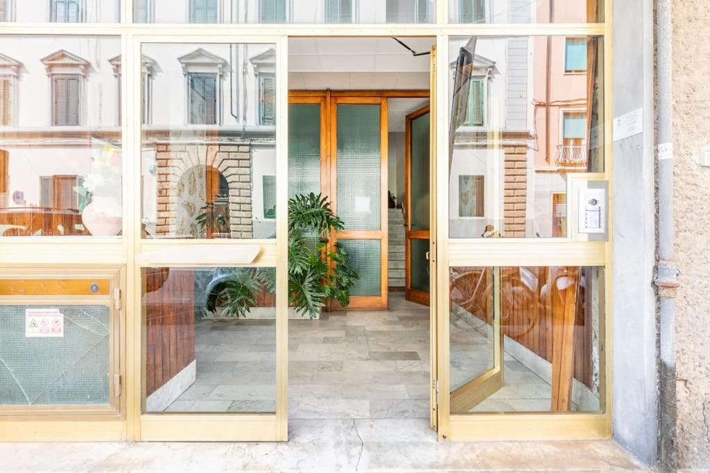 Casa Etruschi - Appartamento Con Posto Auto ليفورنو المظهر الخارجي الصورة